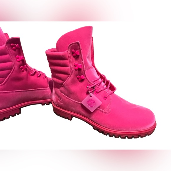 Jimmy Choo X Timberland 6-Inch Puffer Boots in Pink Velvet - Picture 7 of 9